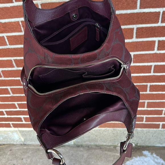 Coach Shoulder Bag - Picture 3 of 4